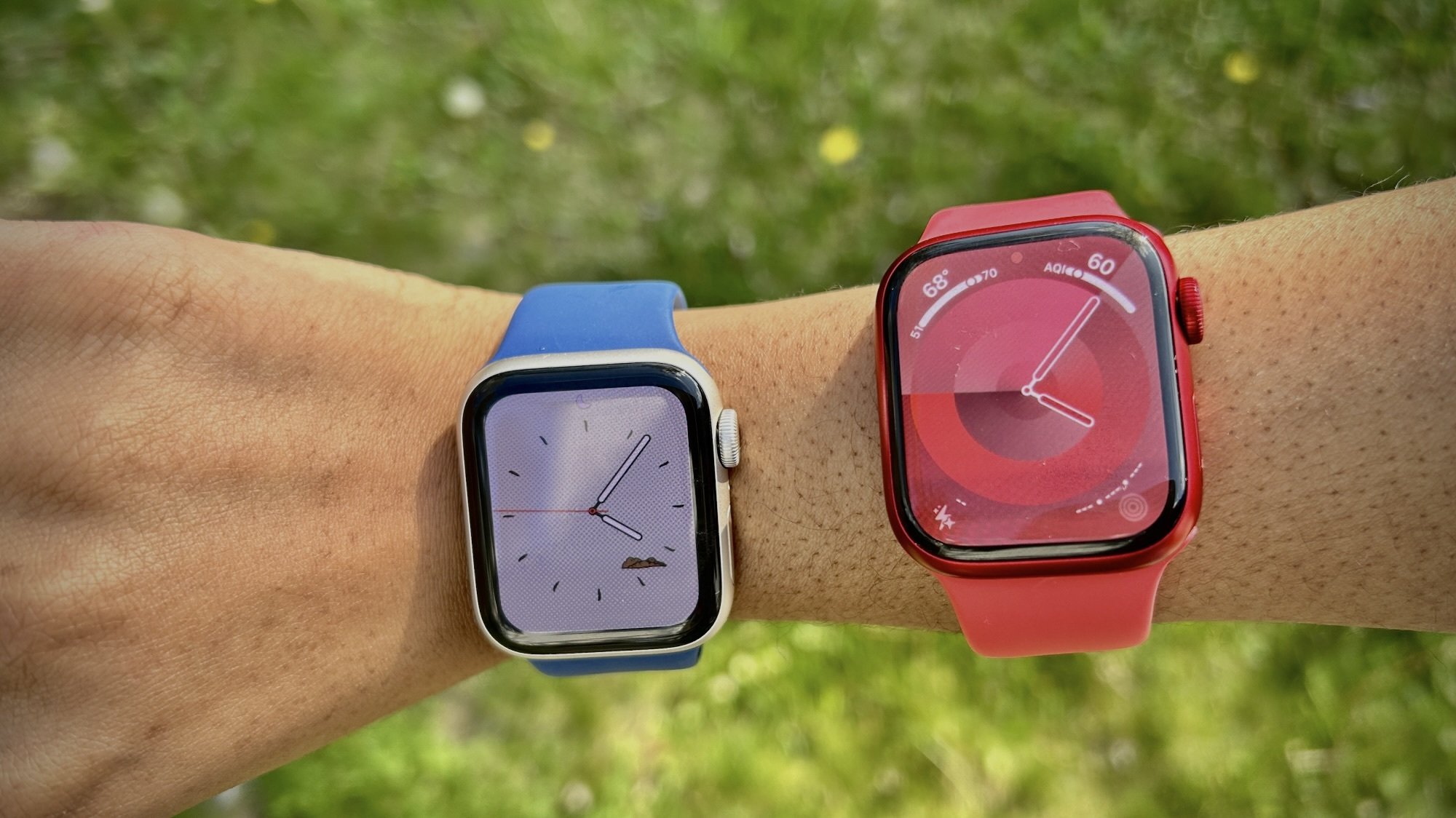 Apple Watch Series 9 and Apple Watch SE side-by-side