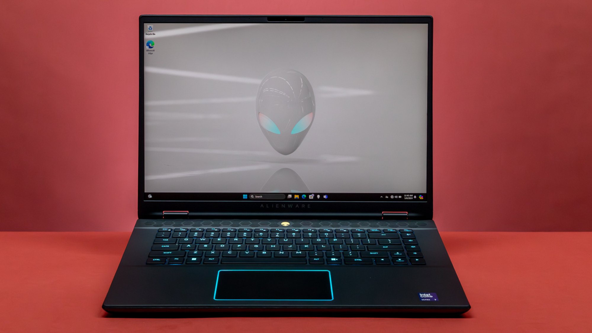 Alienware m16 r2 display